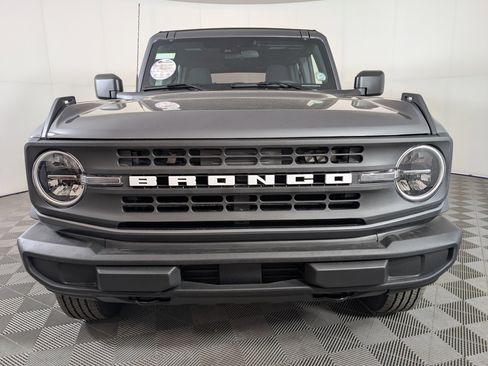 New 2025 Ford Bronco 4-Door image 2