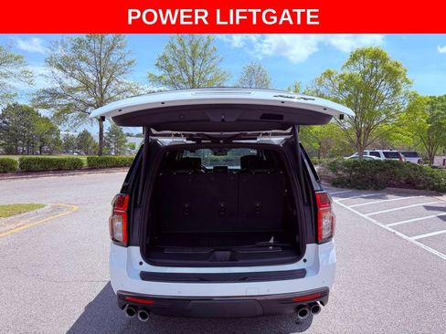 Used 2022 Chevrolet Tahoe RST w/ Luxury Package image 7