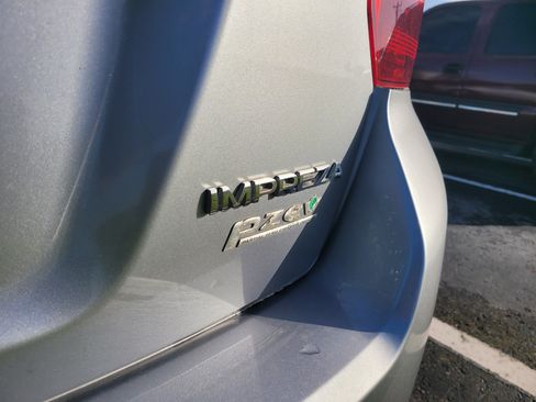 Used 2012 Subaru Impreza 2.0i Premium w/ Popular Pkg 1 AWD/4WD image 7