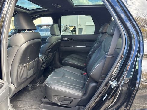 Certified 2024 Hyundai Palisade Calligraphy image 15