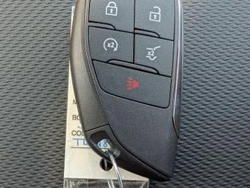 New 2026 Chevrolet Equinox LT w/ Convenience Package II image 19