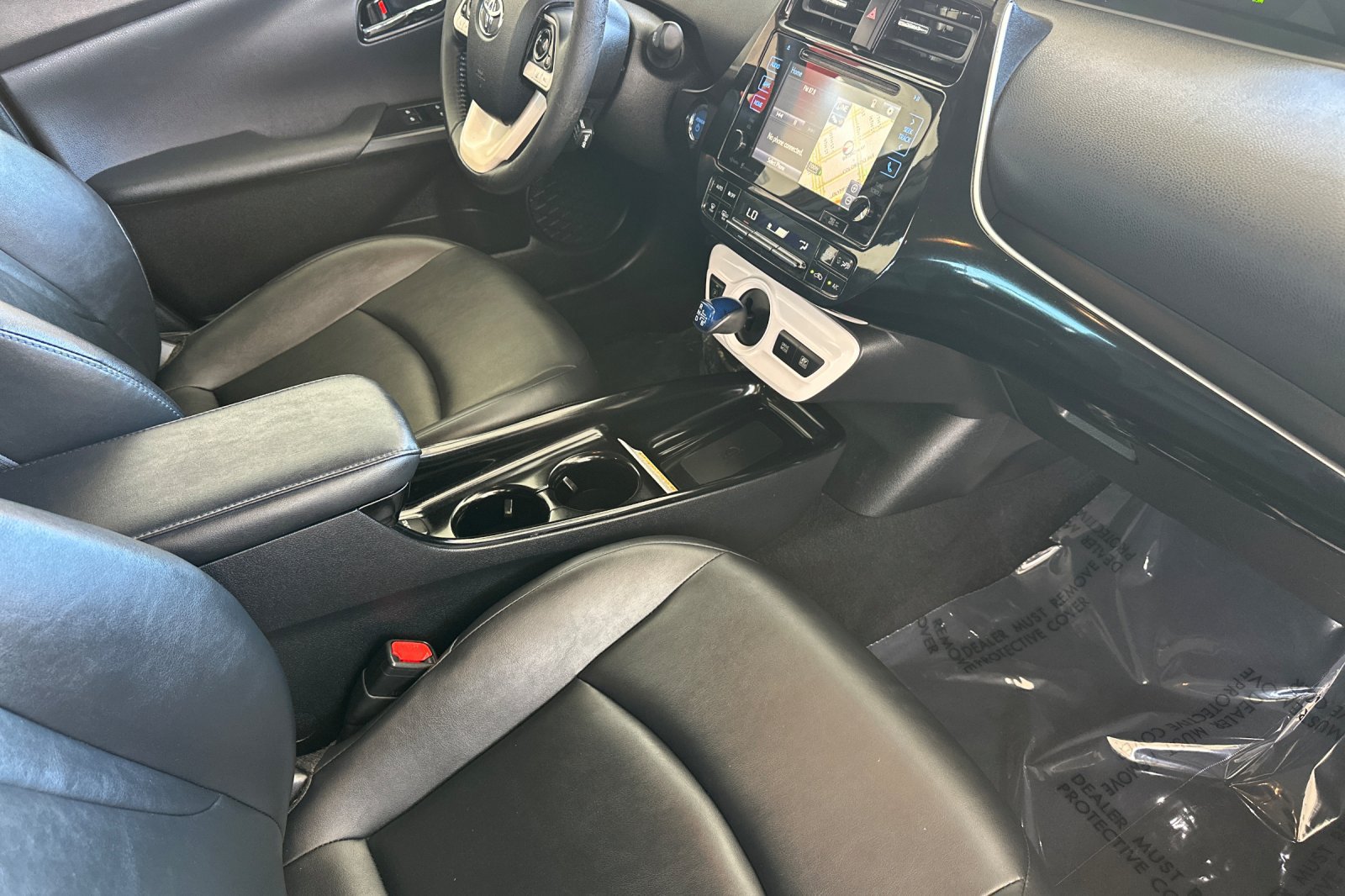 Used 2018 Toyota Prius Three Touring FWD image 17
