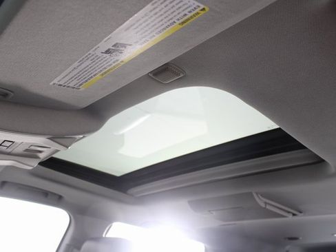 Used 2015 Chevrolet Tahoe LTZ image 10