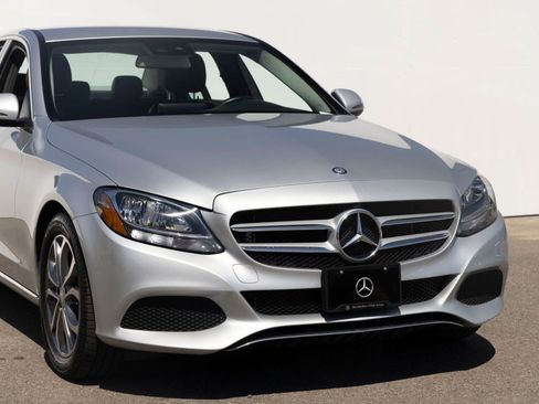 Used 2016 Mercedes-Benz C 300 Sedan image 3