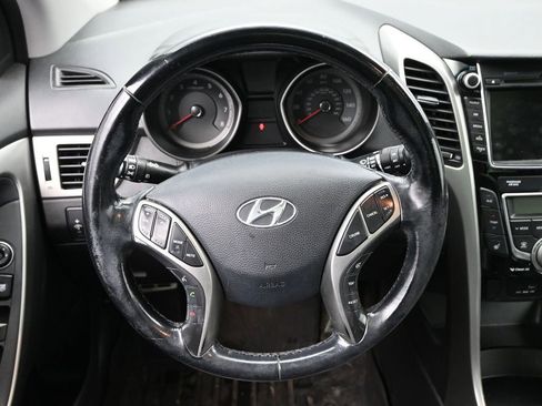 Used 2014 Hyundai Elantra GT w/ Option Group 03 image 17