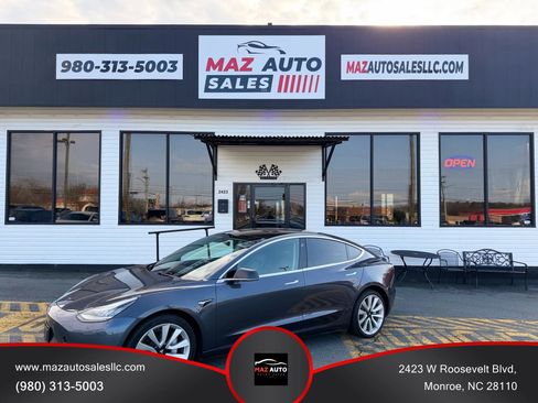 Used 2018 Tesla Model 3 Long Range image 1