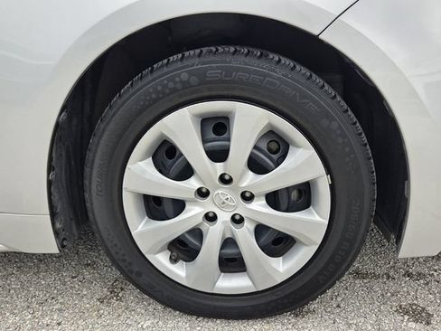 Used 2020 Toyota Corolla LE FWD image 9