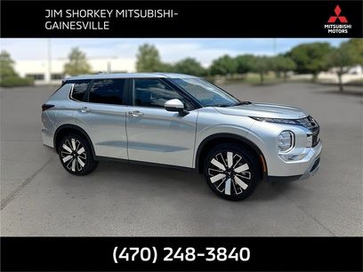 New 2025 Mitsubishi Outlander SE