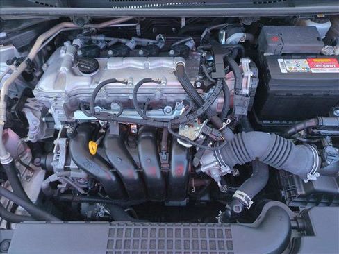 Used 2022 Toyota Corolla LE FWD image 21