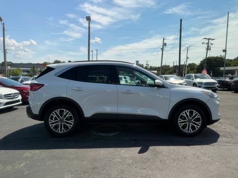 Used 2022 Ford Escape SEL AWD/4WD image 4