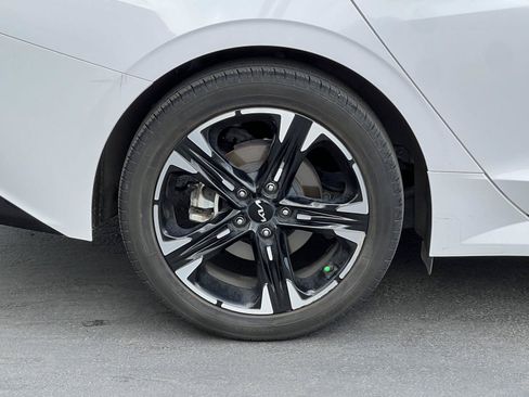 Used 2024 Kia K5 GT-Line w/ GT-Line Premium Package FWD image 15