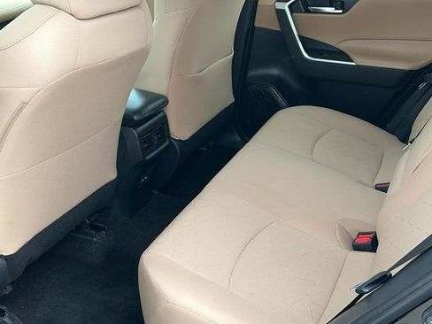 Used 2023 Toyota RAV4 XLE image 17