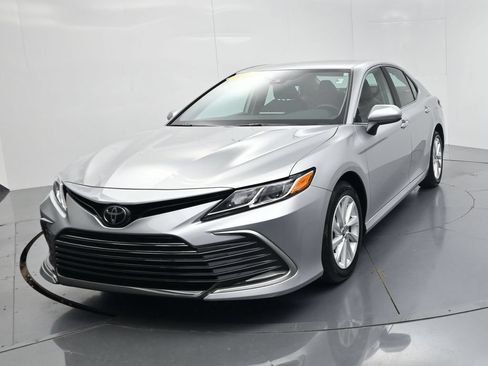 Used 2024 Toyota Camry LE AWD/4WD image 3