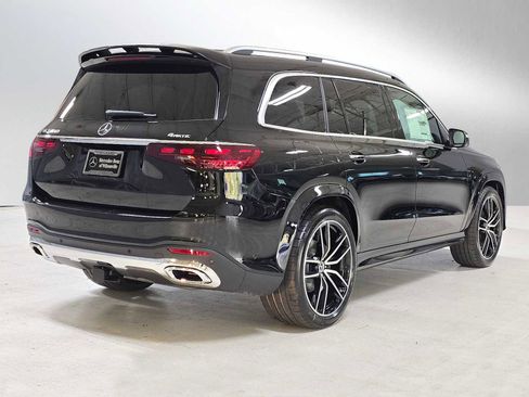 New 2026 Mercedes-Benz GLS 450 4MATIC image 3