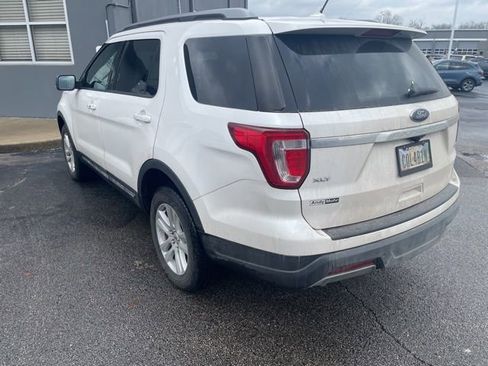Used 2019 Ford Explorer XLT w/ Equipment Group 202A image 7