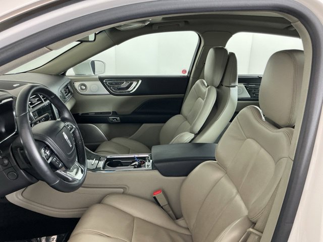 Used 2017 Lincoln Continental Reserve w/ Luxury Package AWD/4WD image 17