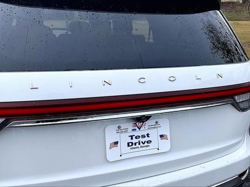 Used 2020 Lincoln Aviator Reserve w/ Equipment Group 202A image 8