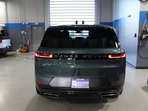 Used 2024 Land Rover Range Rover Sport SE image 39