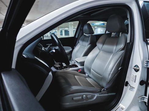 Used 2015 Acura TLX image 16