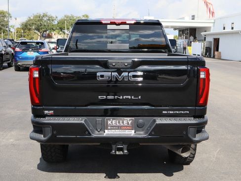 Used 2025 GMC Sierra 2500 Denali Ultimate image 7