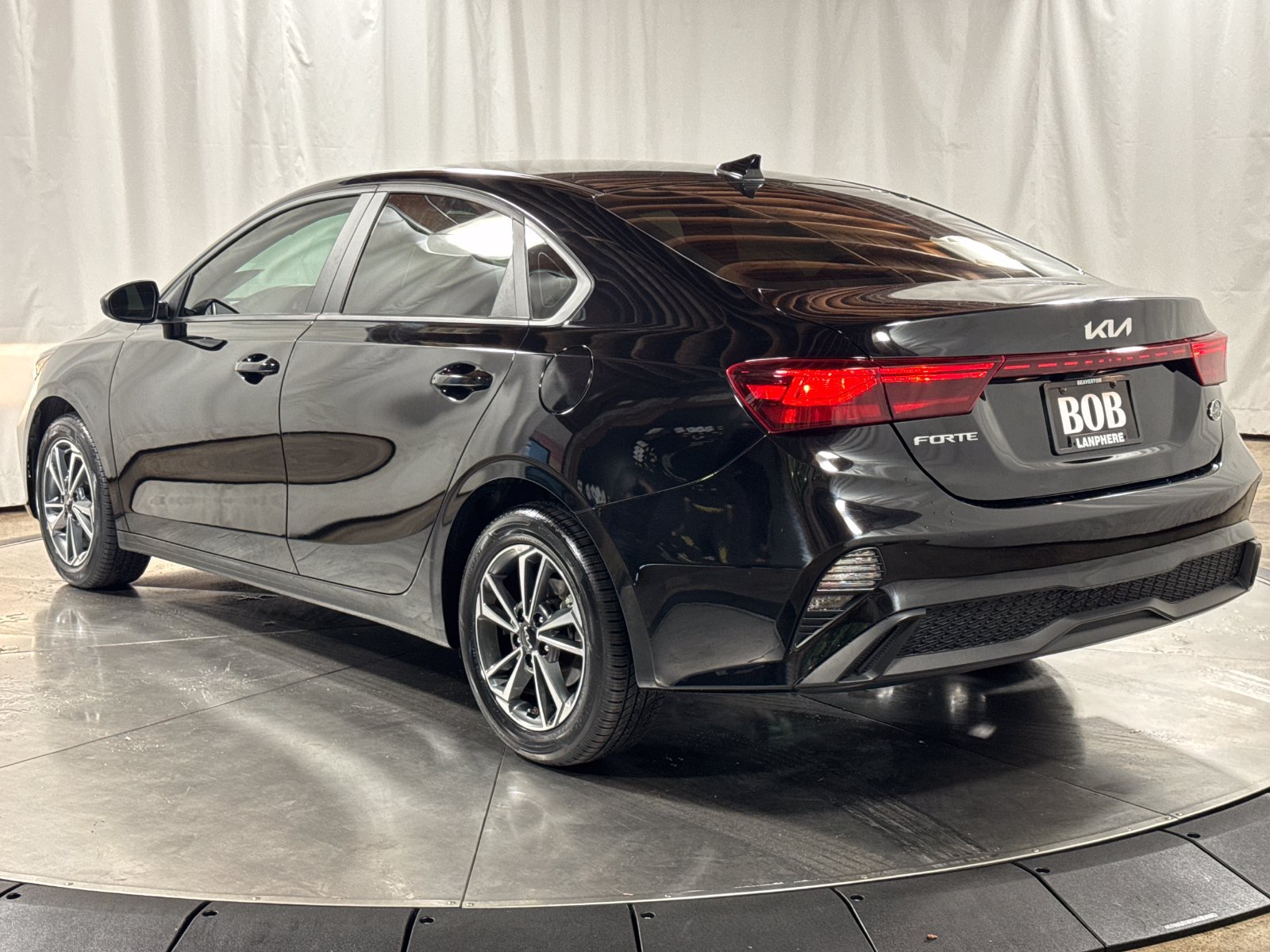 Certified 2024 Kia Forte LXS FWD image 9