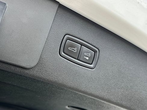 Certified 2020 Porsche Cayenne image 20