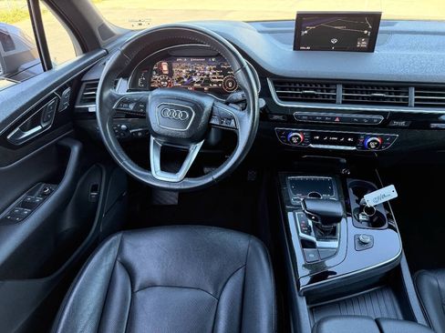 Used 2018 Audi Q7 3.0T Prestige w/ Prestige Package AWD/4WD image 25