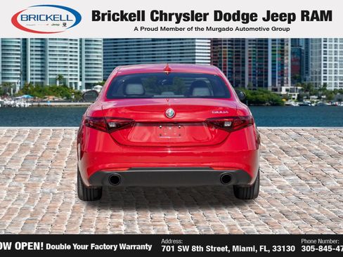Used 2022 Alfa Romeo Giulia Sprint image 11