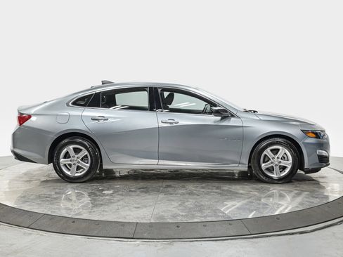 Used 2023 Chevrolet Malibu LS FWD image 10