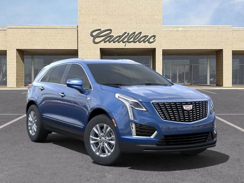 New 2025 Cadillac XT5 Luxury image 7