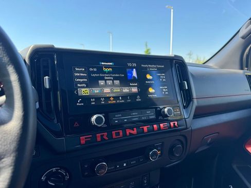 Certified 2025 Nissan Frontier PRO-4X w/ Pro Premium Package AWD/4WD image 5