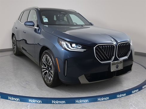 Used 2025 BMW X3 xDrive30i w/ Convenience Package image 4
