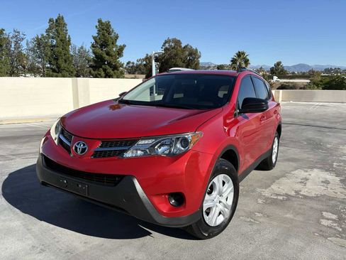 Used 2013 Toyota RAV4 LE image 4