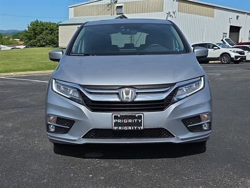 Certified 2018 Honda Odyssey Touring image 4