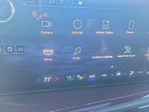 Certified 2024 Chevrolet Traverse RS w/ LPO, Floor Liner Package image 17