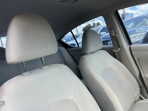 Used 2012 Nissan Versa w/ SL Tech Pkg FWD image 17