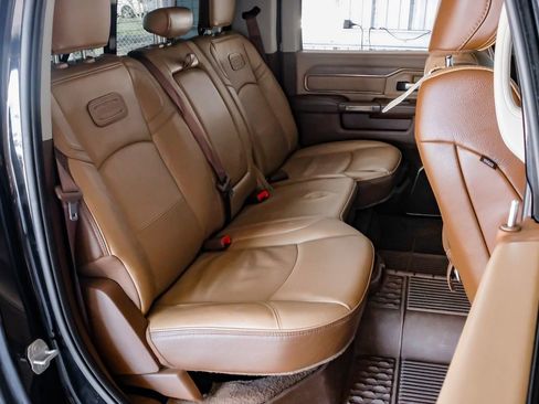 Used 2024 RAM 2500 Limited w/ Safety Group image 33