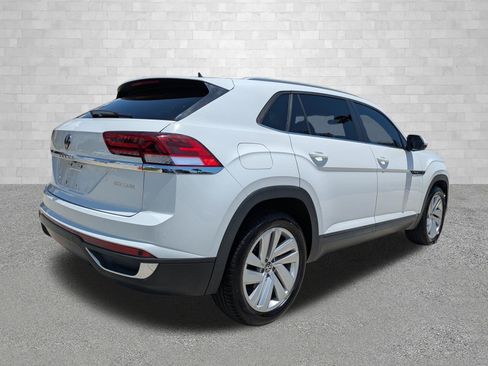 Used 2021 Volkswagen Atlas Cross Sport SE FWD image 2