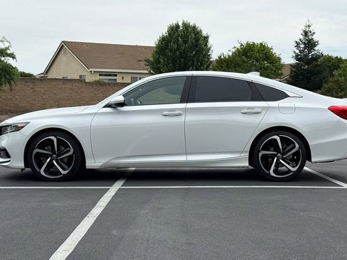 Used 2020 Honda Accord Sport image 14