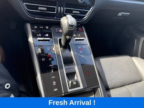 Used 2023 Porsche Macan S AWD/4WD image 8
