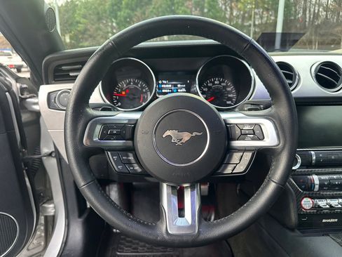 Used 2015 Ford Mustang Premium image 20