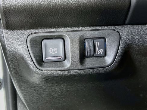 Used 2019 GMC Acadia SLT AWD/4WD image 10