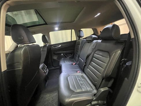 Certified 2024 Volkswagen Atlas SEL image 24