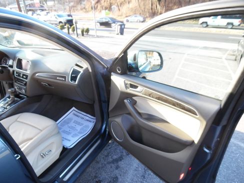 Used 2017 Audi Q5 2.0T Premium Plus image 22