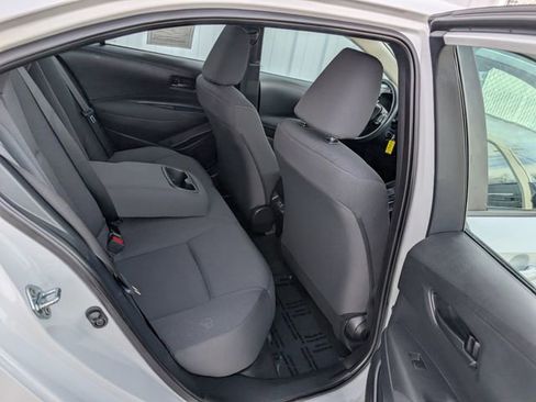 Used 2024 Toyota Corolla LE image 28