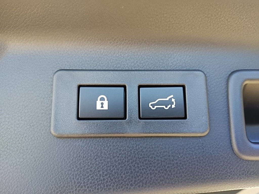Used 2026 Subaru Forester Touring AWD/4WD image 33
