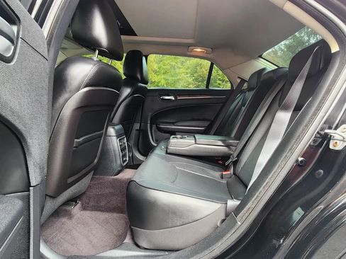 Used 2017 Chrysler 300 C w/ Safetytec Plus Group image 12