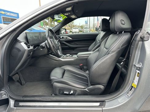 Used 2024 BMW 430i Convertible image 19