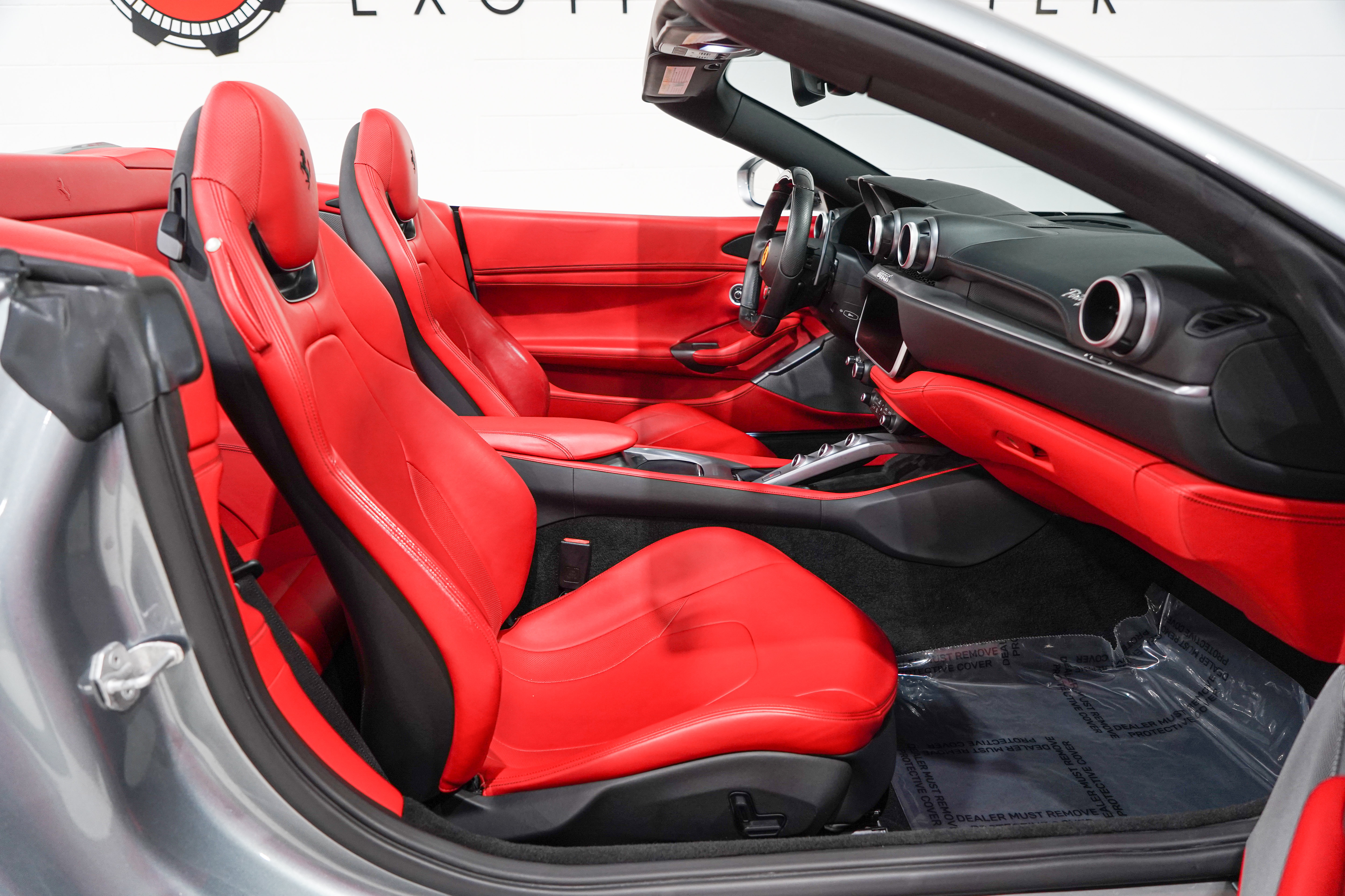 Used 2020 Ferrari Portofino RWD image 14