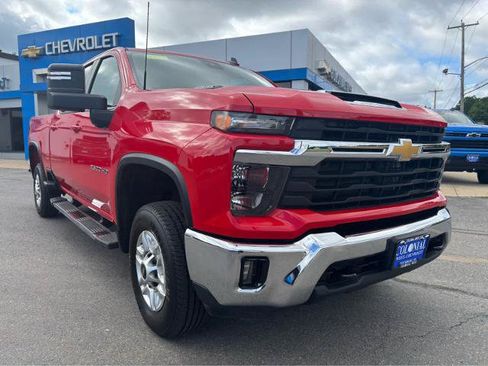 Used 2025 Chevrolet Silverado 2500 LT w/ Convenience Package AWD/4WD image 12